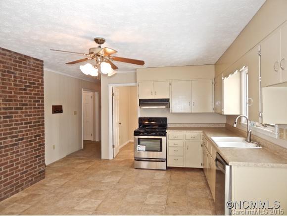 568 Long Shoals Road Arden, NC 28704 - Photo 3 of 24 Gallery Image 3