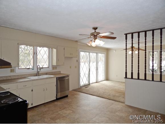 568 Long Shoals Road Arden, NC 28704 - Photo 4 of 24 Gallery Image 4