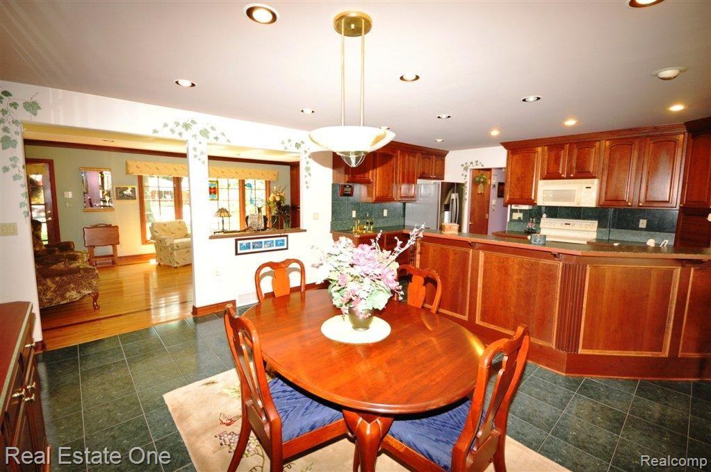 11060 Chicago Road Warren, MI 48093 - Photo 27 of 32 Chicago Rd27.JPG