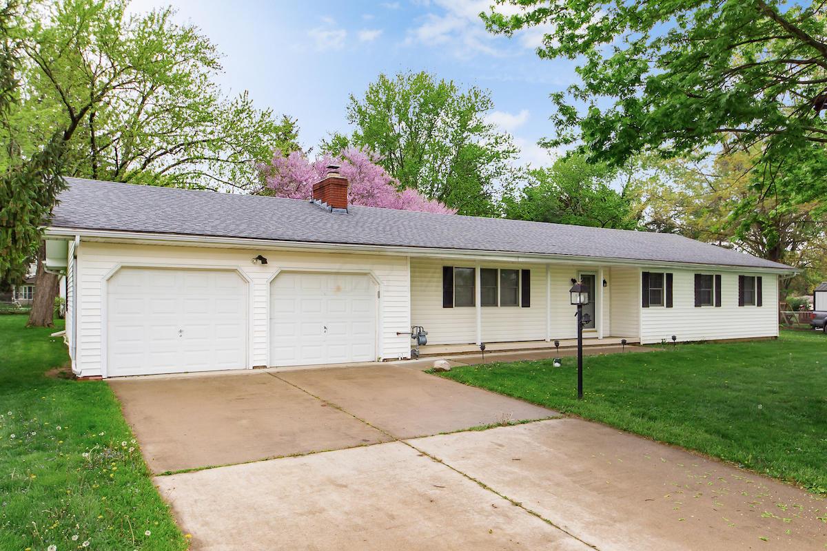 586 Mapleview Lane Circleville, OH 43113 - Photo 1 of 39 Gallery Image 1
