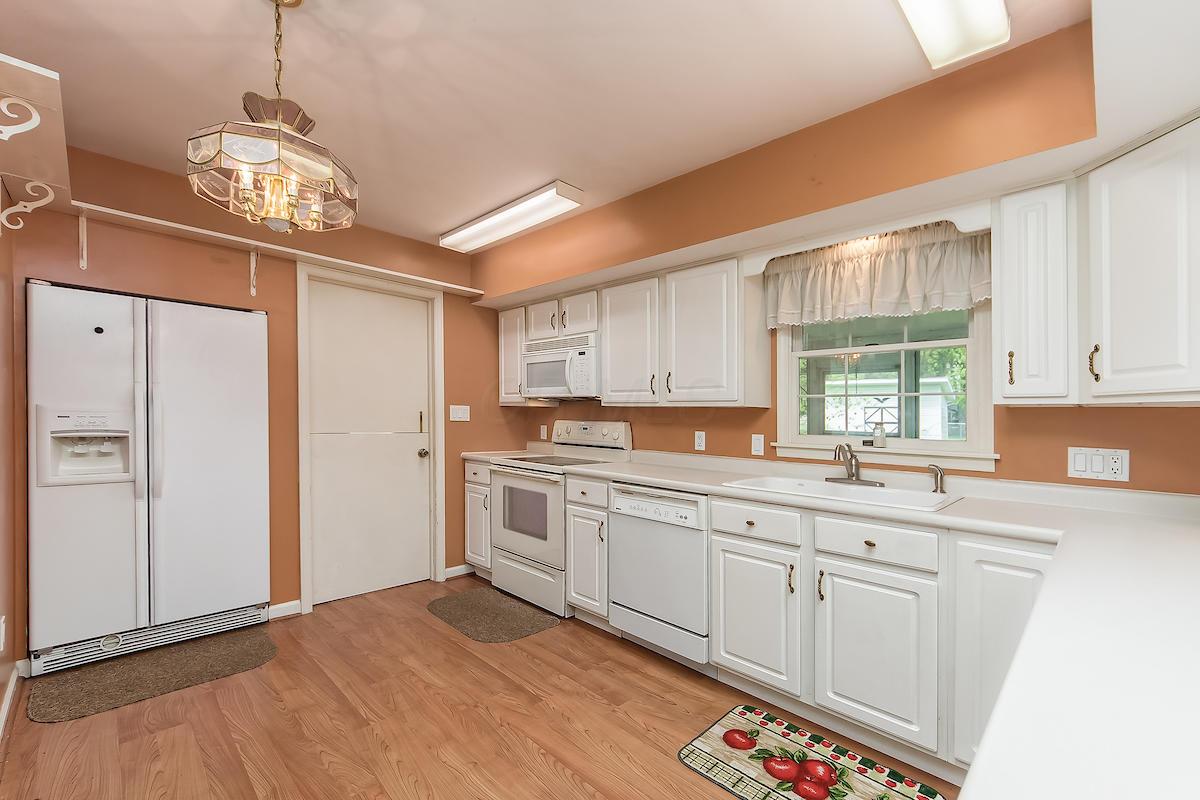 586 Mapleview Lane Circleville, OH 43113 - Photo 12 of 39 Gallery Image 12