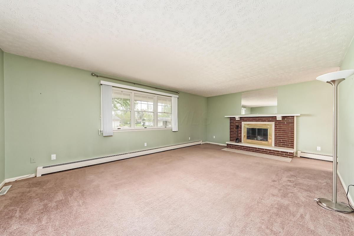 586 Mapleview Lane Circleville, OH 43113 - Photo 7 of 39 Gallery Image 7