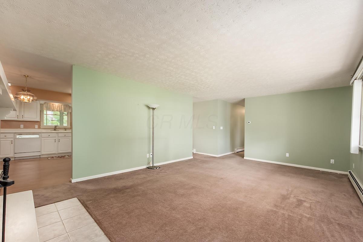 586 Mapleview Lane Circleville, OH 43113 - Photo 9 of 39 Gallery Image 9
