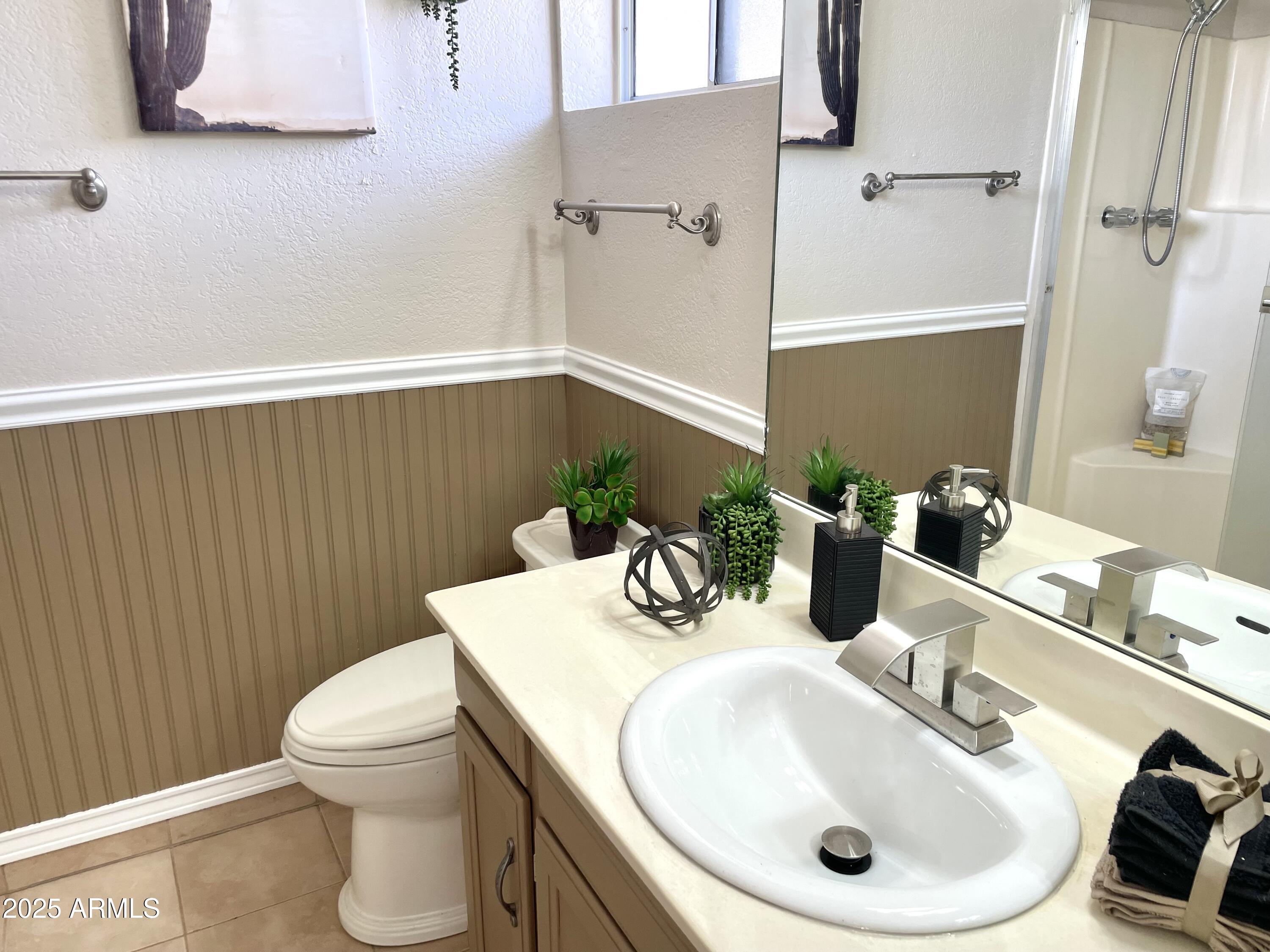 4038 West Windrose Drive Phoenix, AZ 85029 - Photo 32 of 43 Large Master Bath