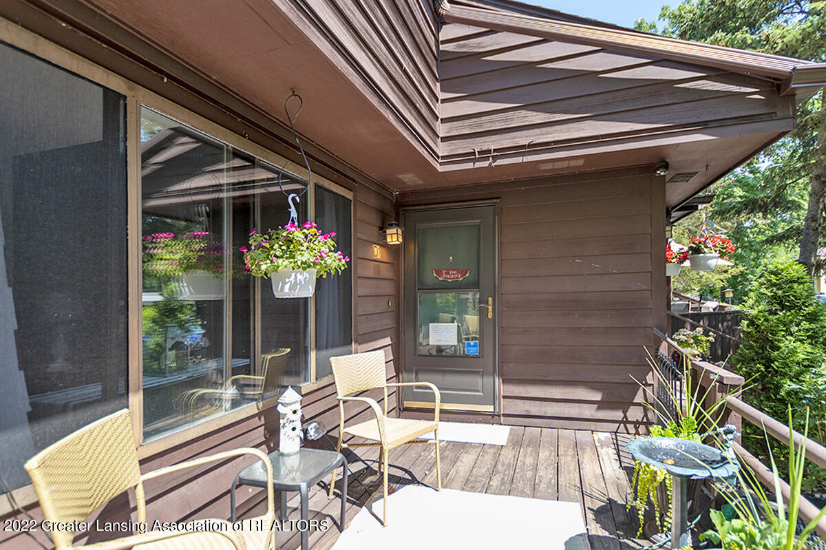 121 East Jolly Road, Unit D1 Lansing, MI 48910 - Photo 3 of 24 03