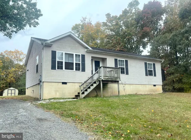 $2,350 | 494 Coster Road, Lusby, MD 20657