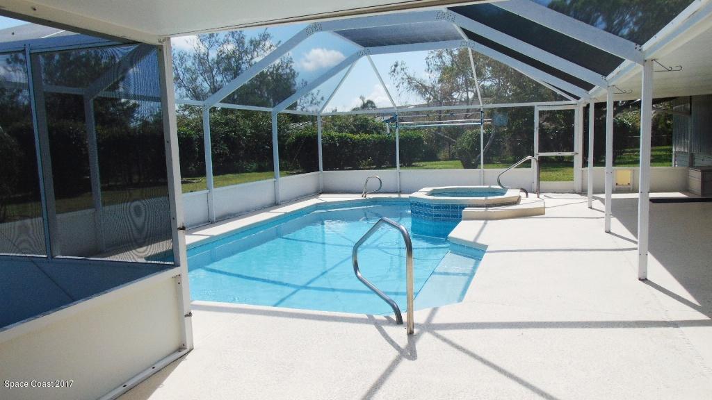 1390 Cherry Hills Road Northeast Palm Bay, FL 32905 - Photo 8 of 30 1390 Cherryhill (60)