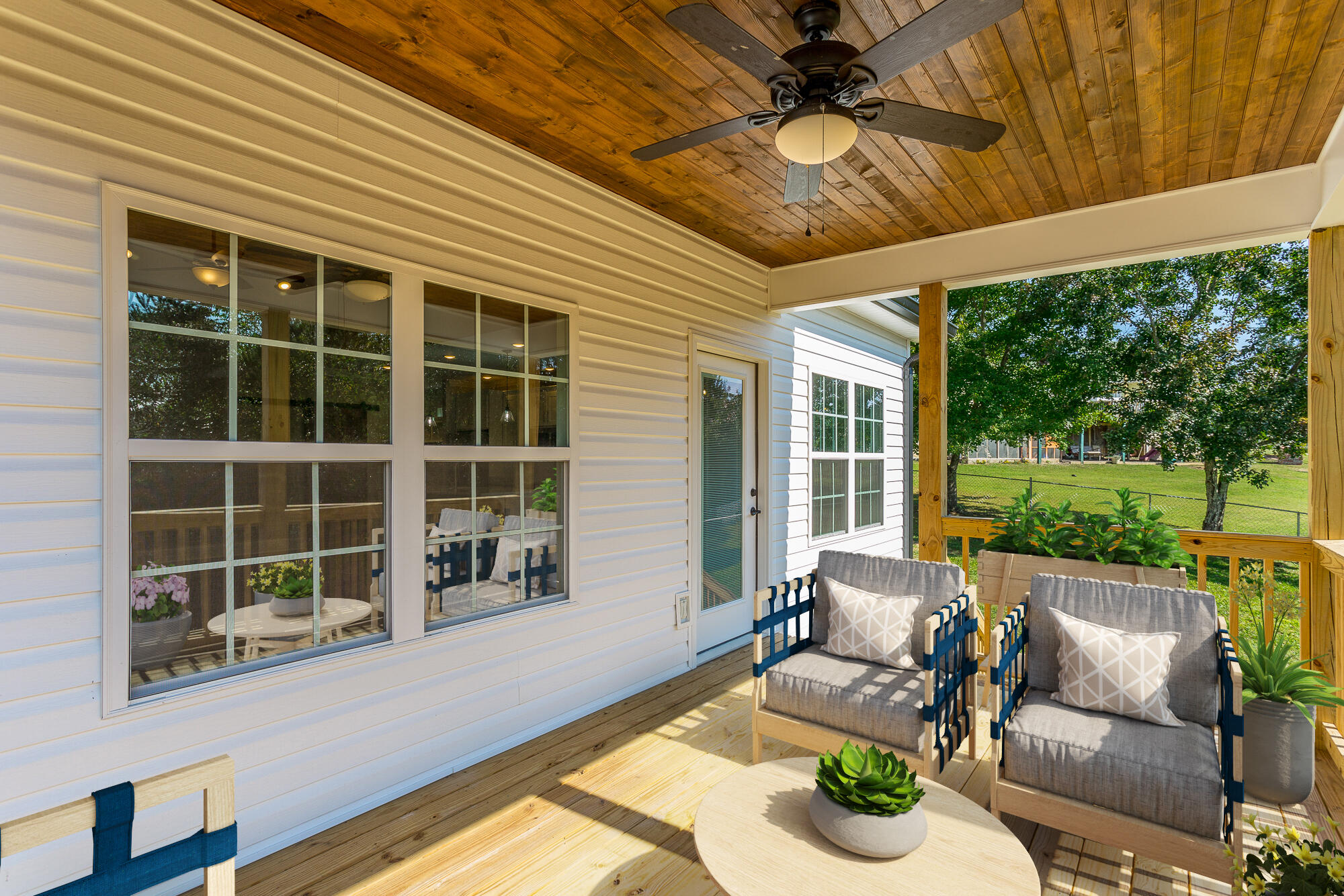 370 Summit Ridge Road Dunlap, TN 37327 - Photo 13 of 31 Back Deck