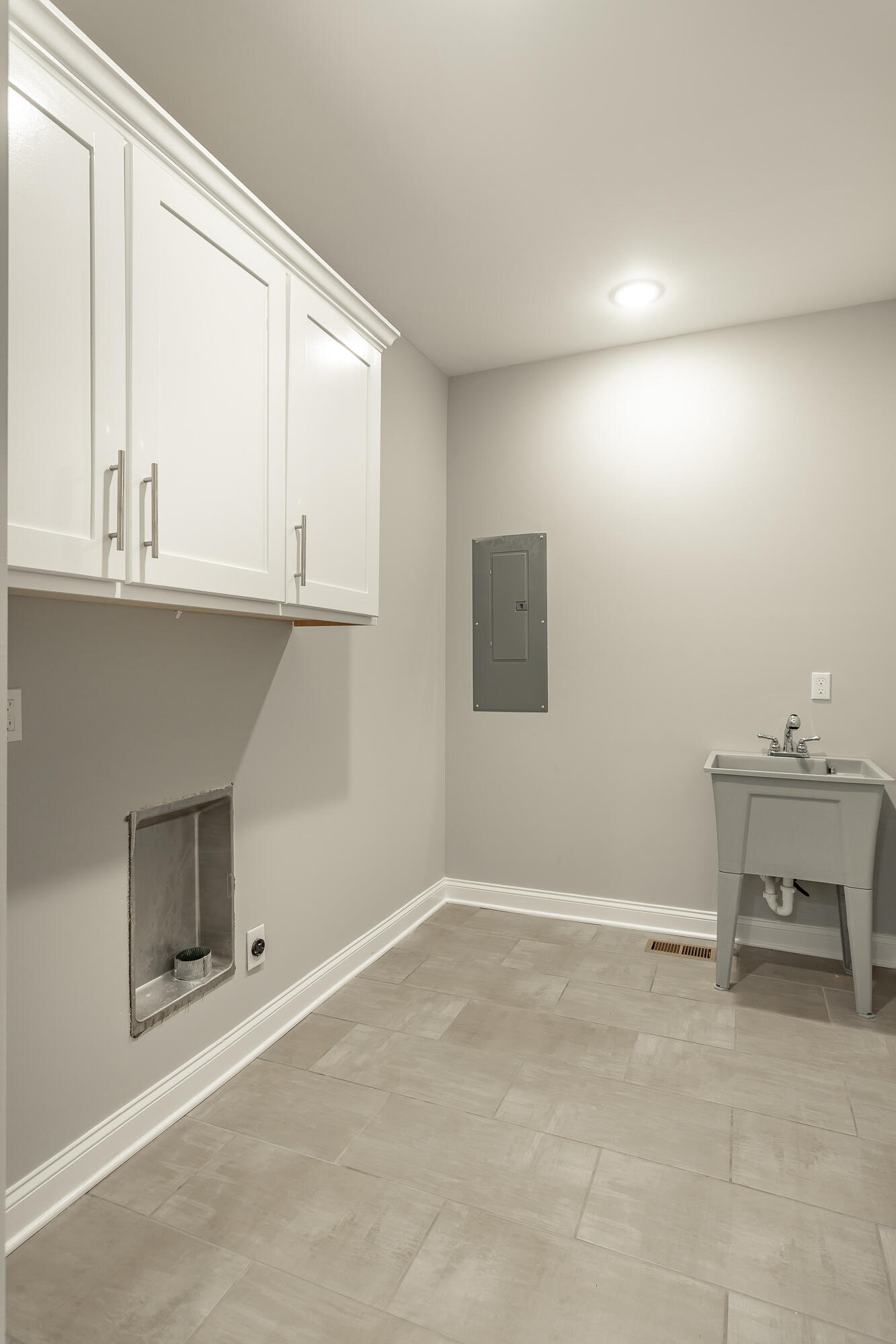 370 Summit Ridge Road Dunlap, TN 37327 - Photo 25 of 31 Laundry Room