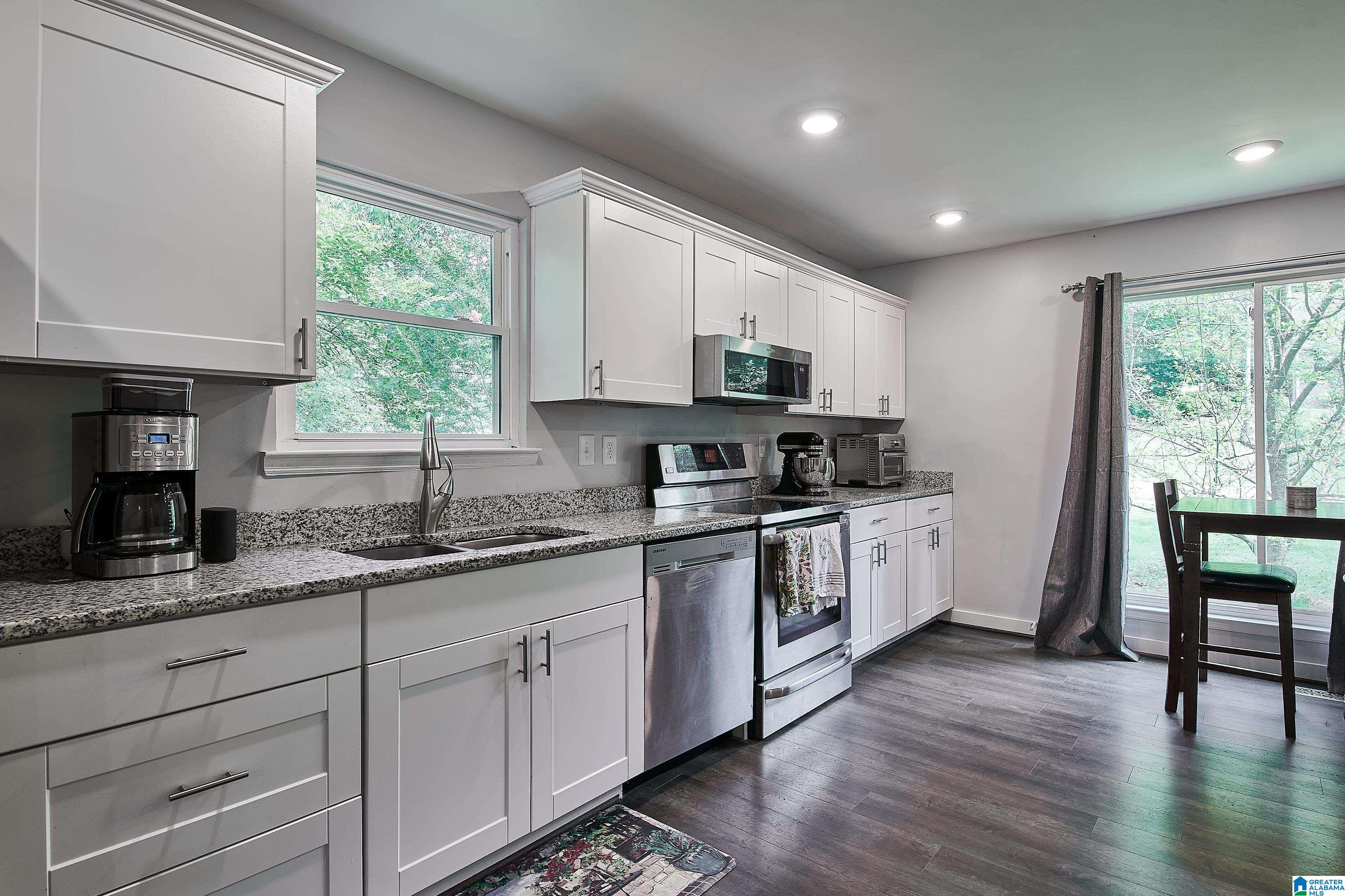 5645 Hampton Road Birmingham, AL 35210 - Photo 4 of 46
