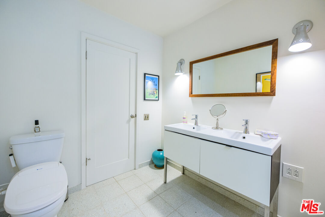 241 Rees Street Playa del Rey, CA 90293 - Photo 18 of 24