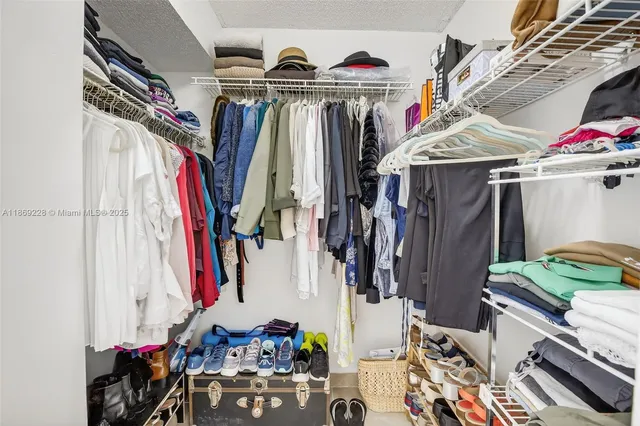 $399,000 | 210 174th Street, Unit 1703, Sunny Isles Beach, FL 33160