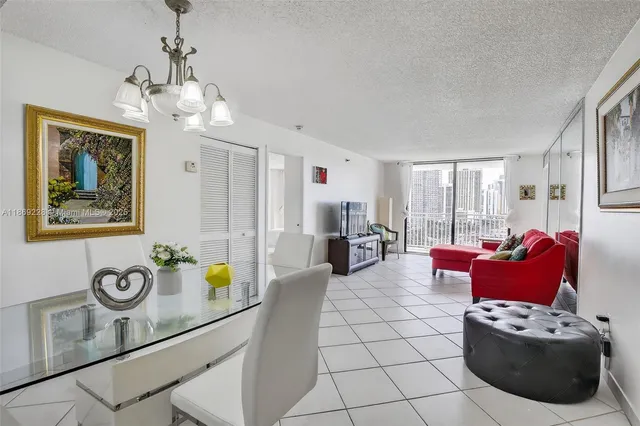 $399,000 | 210 174th Street, Unit 1703, Sunny Isles Beach, FL 33160