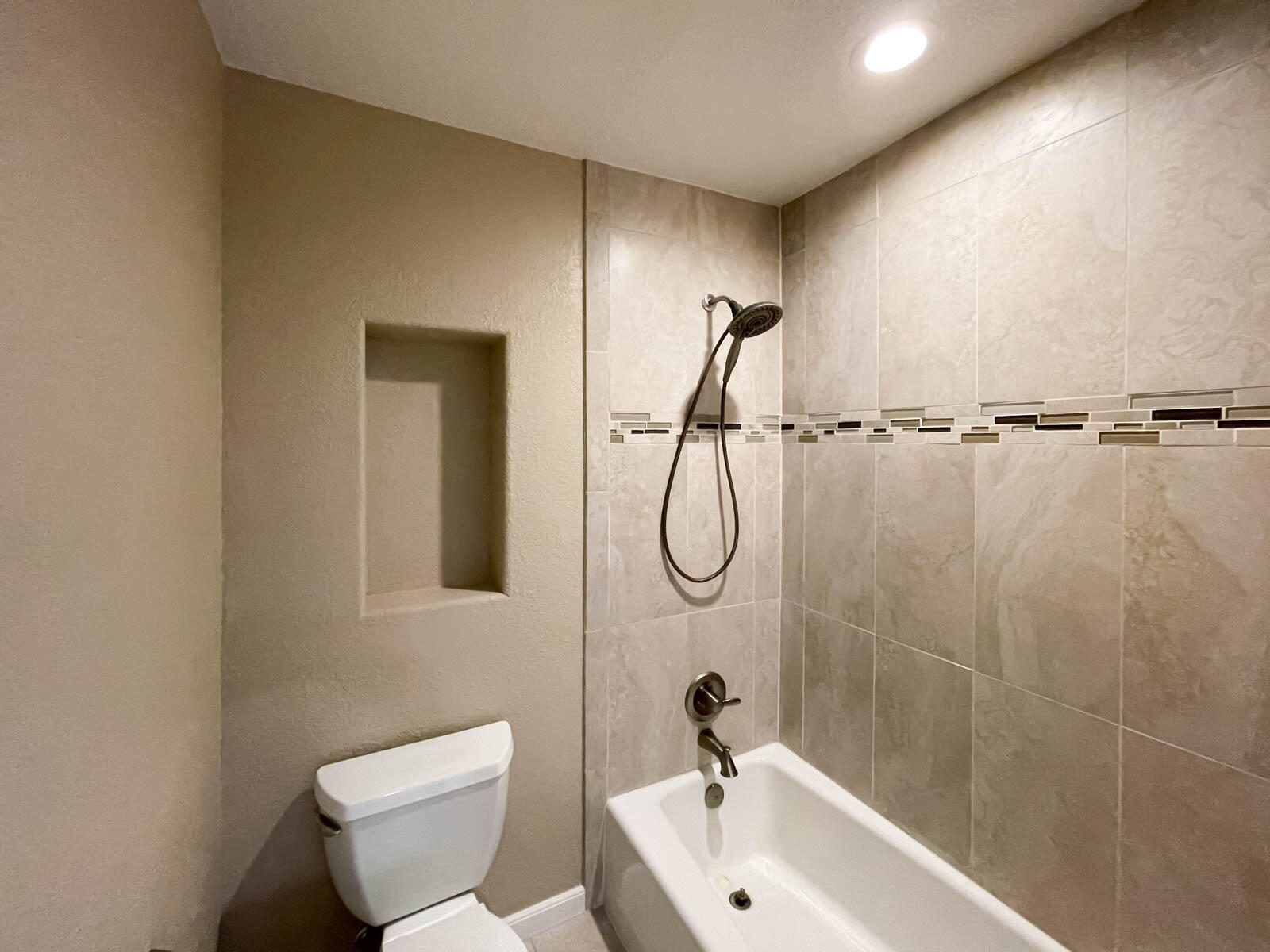 278 South Seneca Circle, Unit 47 Anaheim, CA 92805 - Photo 21 of 29 a bathroom with a sink a toilet and shower