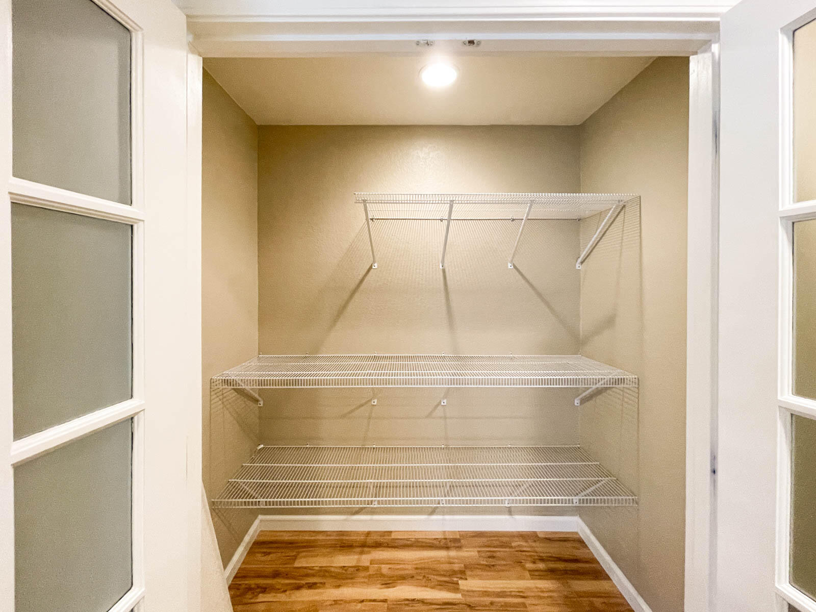 278 South Seneca Circle, Unit 47 Anaheim, CA 92805 - Photo 23 of 29 a view of room