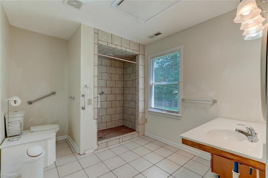 2400 Gold Hill Road Madison, NC 27025 - Photo 29 of 41 Gallery Image 29