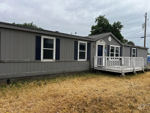$260,000 | 916 West Galloway Avenue, Weiser, ID 83672