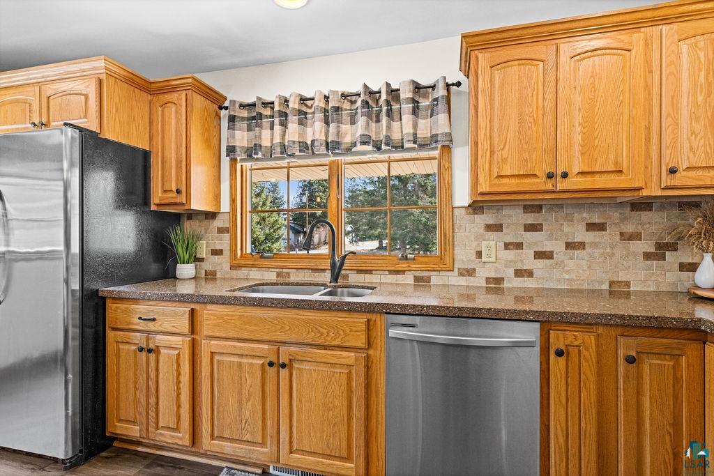 43 Korby Road Esko, MN 55733 - Photo 9 of 46 Gallery Image 9