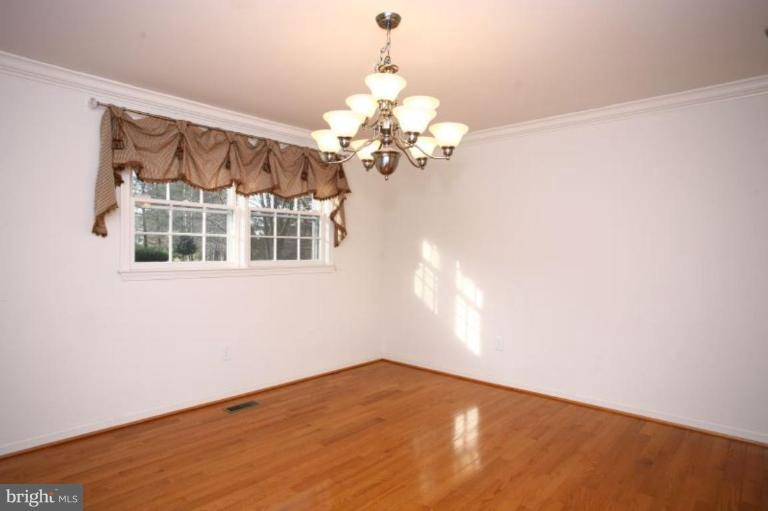 2422 Stanwick Road Phoenix, MD 21131 - Photo 15 of 23 Dining Room