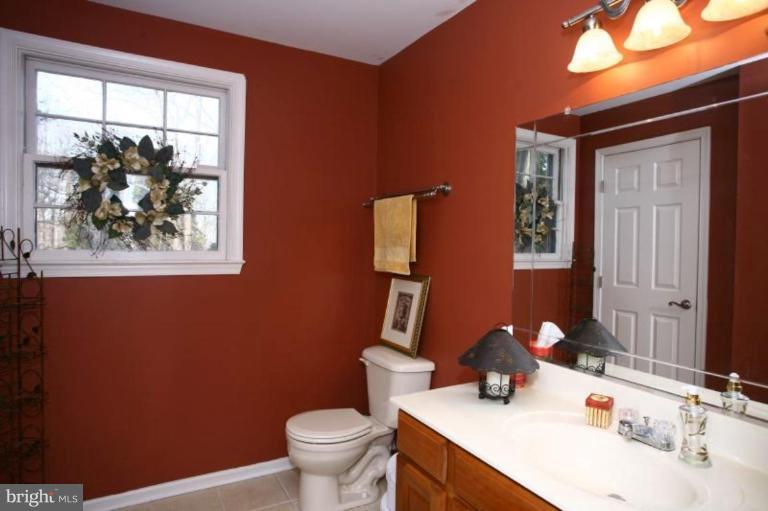 2422 Stanwick Road Phoenix, MD 21131 - Photo 18 of 23 Bath #1