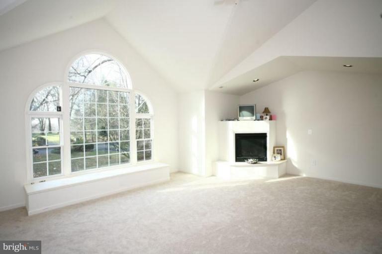 2422 Stanwick Road Phoenix, MD 21131 - Photo 5 of 23 Master Bedroom