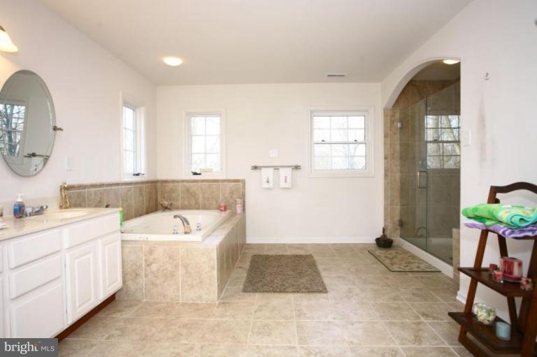 2422 Stanwick Road Phoenix, MD 21131 - Photo 7 of 23 Master Bath