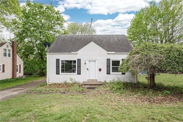 $112,000 | 106 East Dresden Avenue, Akron, OH 44301