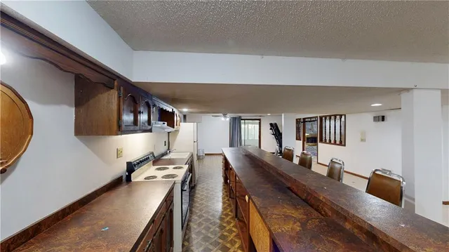 $365,000 | 600 Northwest 66th Street, Kansas City, MO 64118