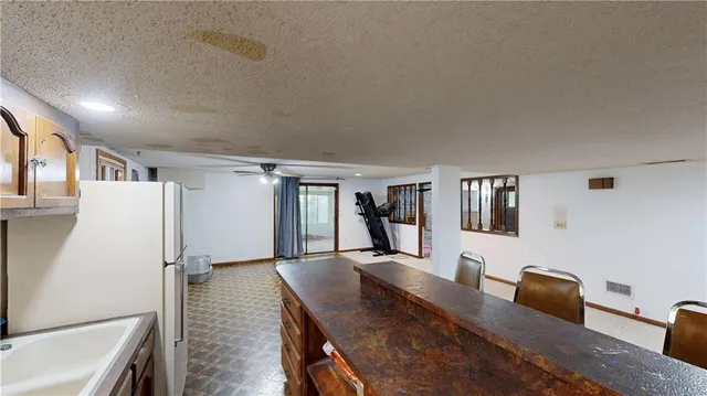 $365,000 | 600 Northwest 66th Street, Kansas City, MO 64118