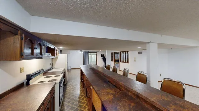 $365,000 | 600 Northwest 66th Street, Kansas City, MO 64118