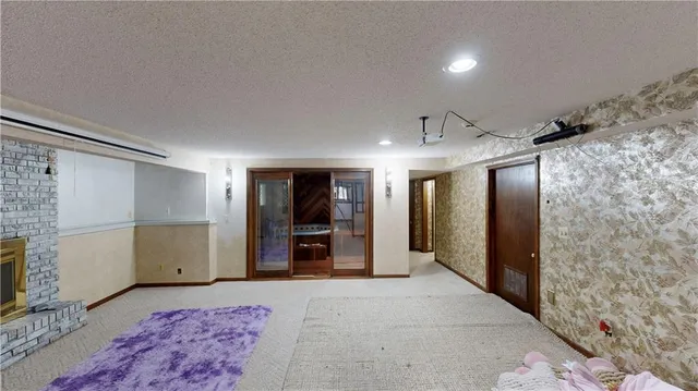 $365,000 | 600 Northwest 66th Street, Kansas City, MO 64118