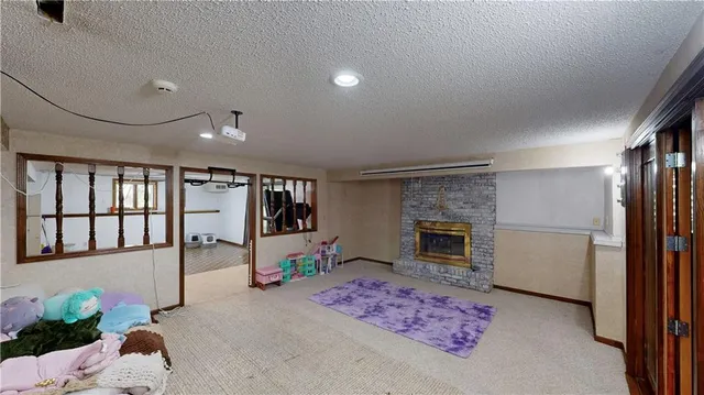 $365,000 | 600 Northwest 66th Street, Kansas City, MO 64118