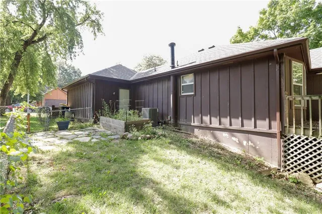 $365,000 | 600 Northwest 66th Street, Kansas City, MO 64118