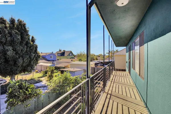 $1,088,000 | 8811 A Street, Oakland, CA 94621