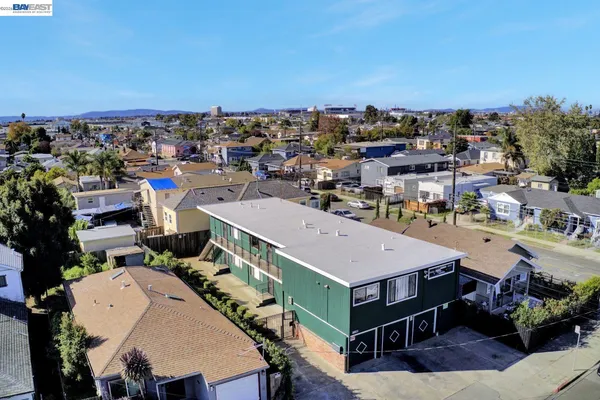 $1,088,000 | 8811 A Street, Oakland, CA 94621