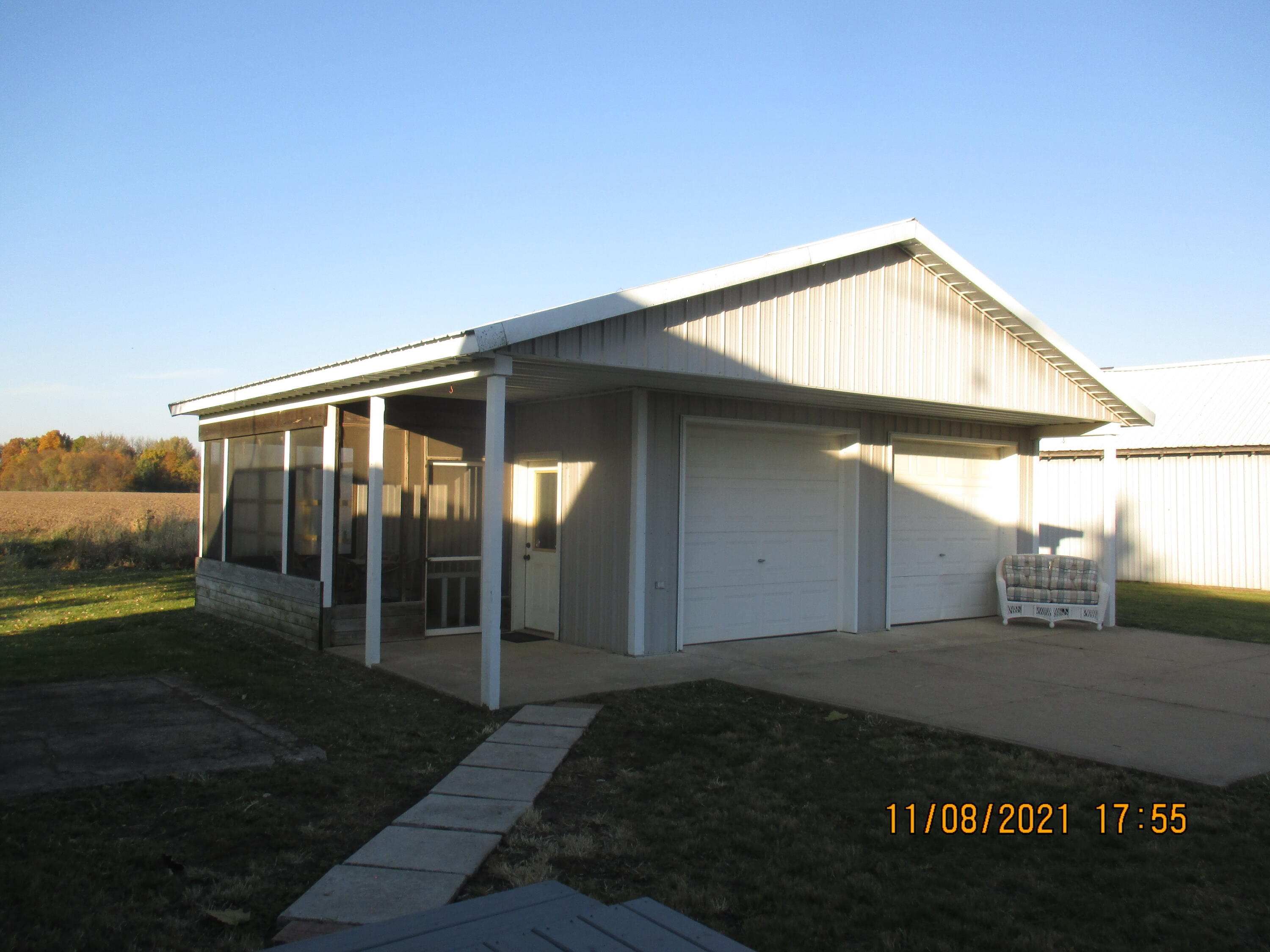 816 Whipple Road Bronson, MI 49028 - Photo 3 of 49 IMG_5182