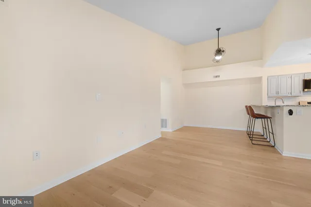 $2,050 | 14046 Erie Court, Gainesville, VA 20155