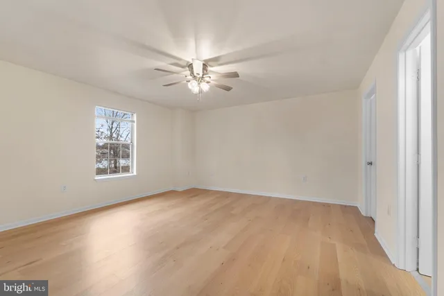 $2,050 | 14046 Erie Court, Gainesville, VA 20155