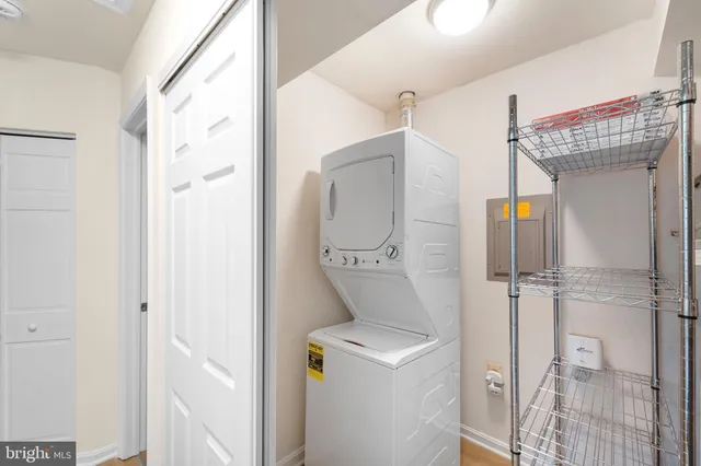 $2,050 | 14046 Erie Court, Gainesville, VA 20155