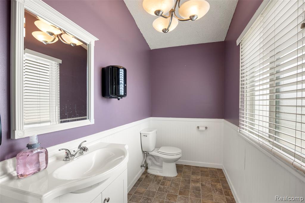 52909 10 Mile Road South Lyon, MI 48178 - Photo 20 of 54 Gallery Image 20