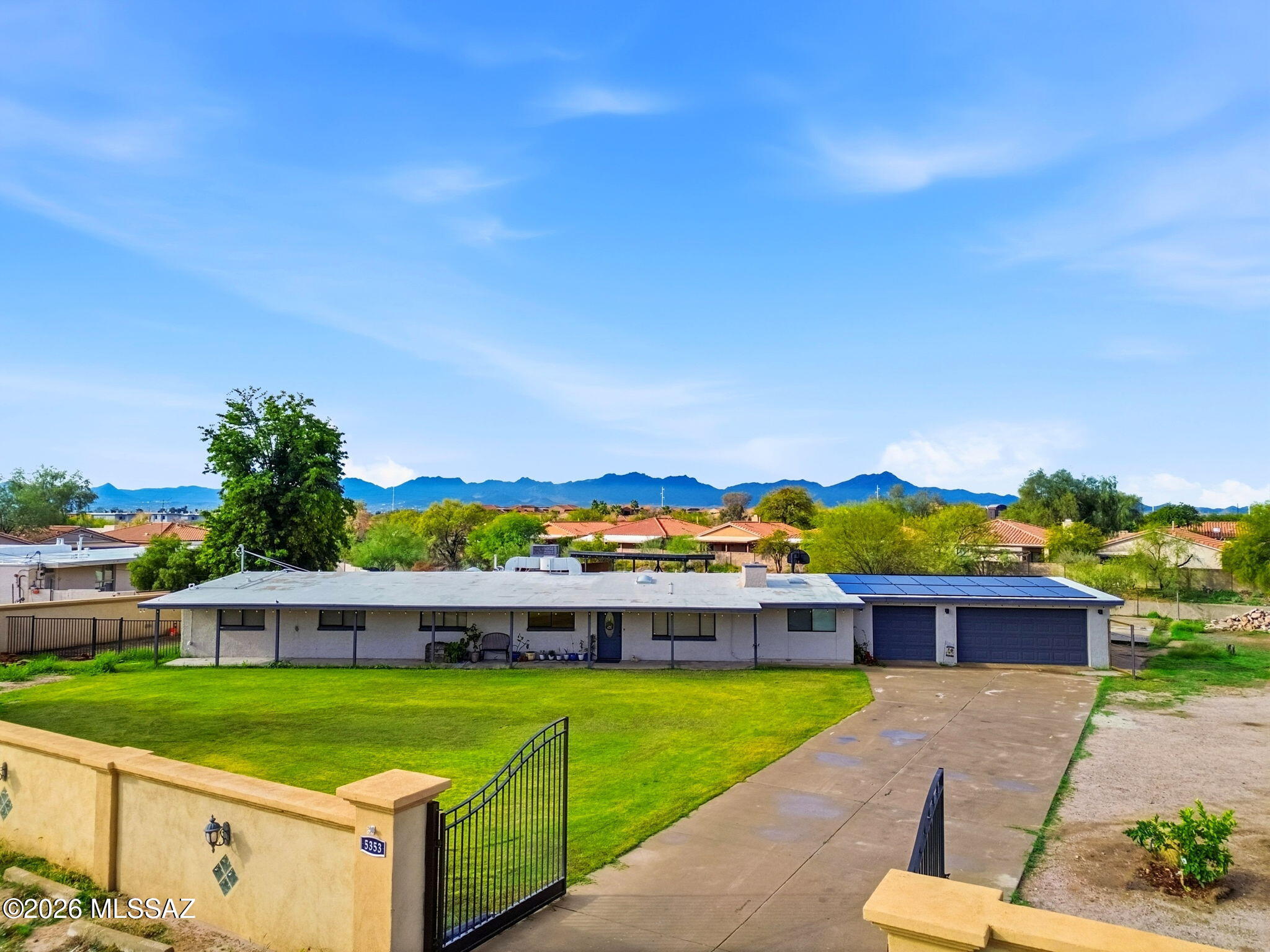 5353 North Oracle Jaynes Station Road Tucson, AZ 85704 - Photo 2 of 43