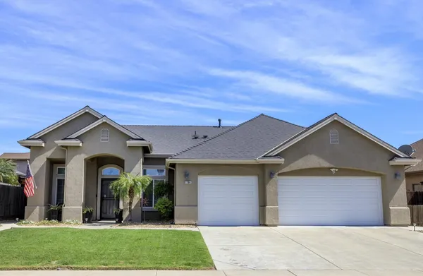 $575,000 | 1704 Carpathian Way, Hughson, CA 95326