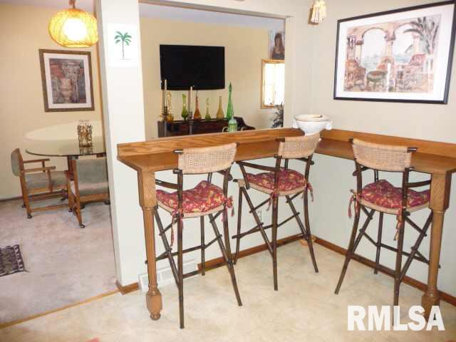 3351 Greenfield Road Bettendorf, IA 52722 - Photo 5 of 12 Gallery Image 5