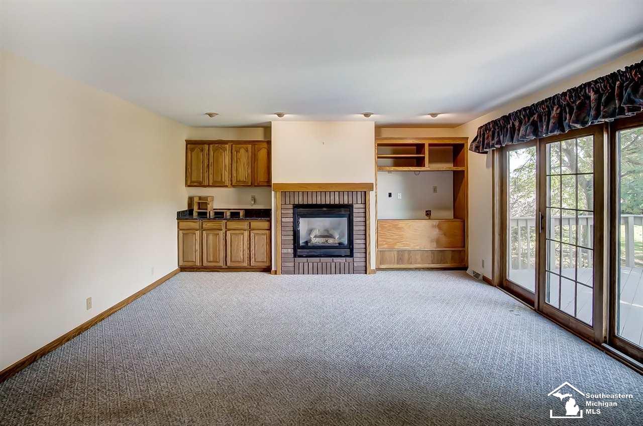 11047 Jackman Road Temperance, MI 48182 - Photo 12 of 50