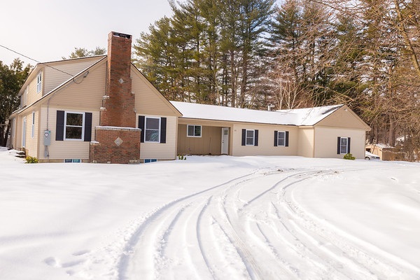 107 Old Dover Road Rochester, NH 03867 - Photo 2 of 32