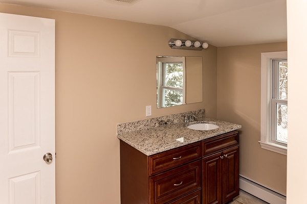 107 Old Dover Road Rochester, NH 03867 - Photo 29 of 32