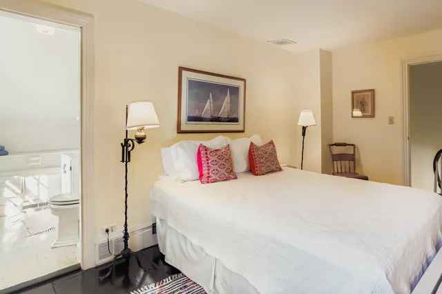 $2,995,000 | 27 Spring Street, Vineyard Haven, MA 02568