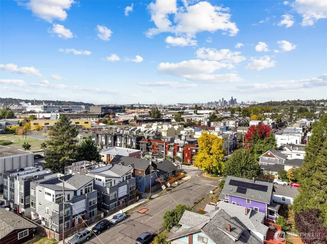 $640,000 | 6917 Carleton Avenue South, Unit B, Seattle, WA 98108