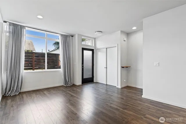 $640,000 | 6917 Carleton Avenue South, Unit B, Seattle, WA 98108