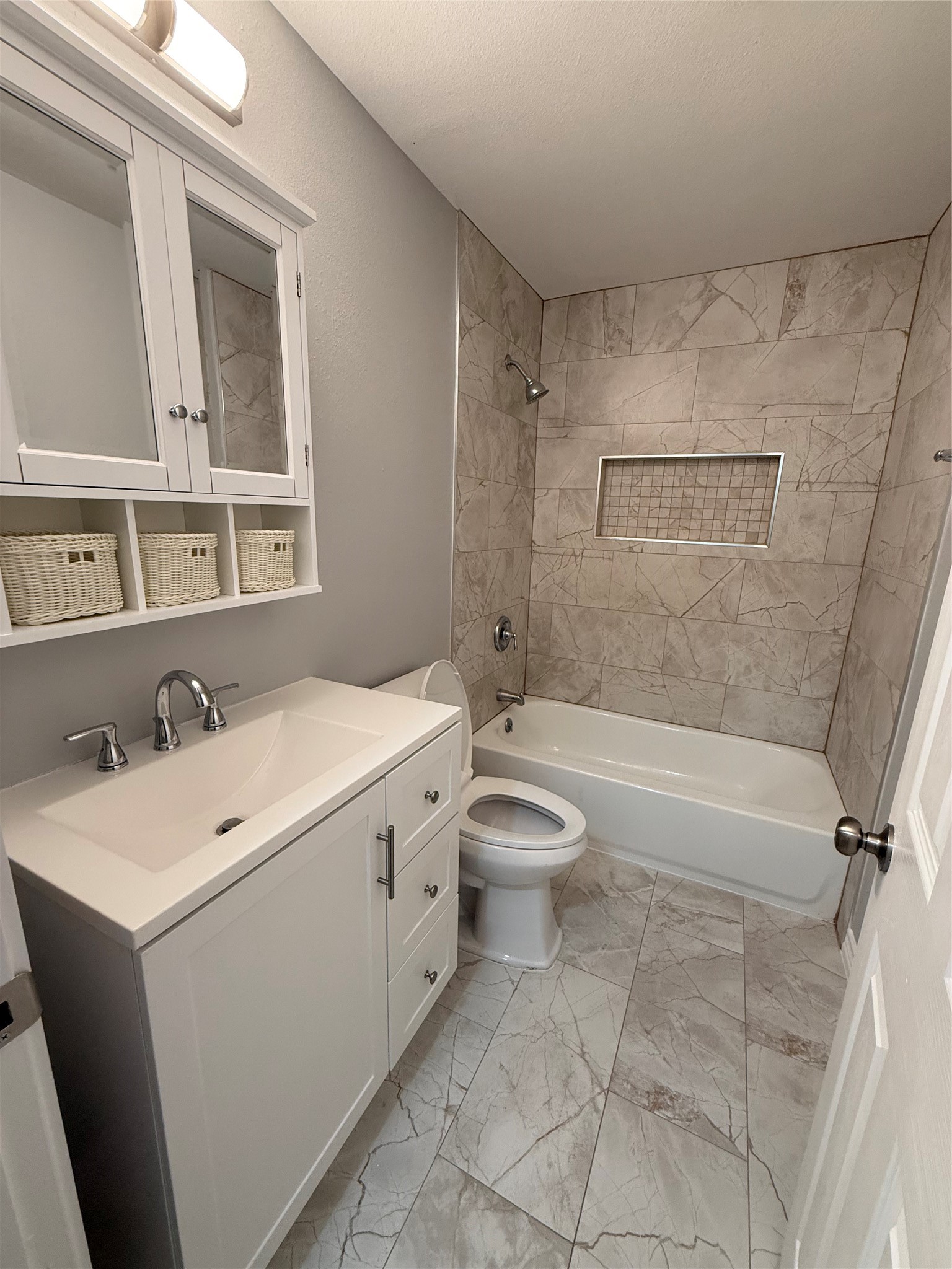 1102 East 2nd Street Sweeny, TX 77480 - Photo 5 of 13 Bath